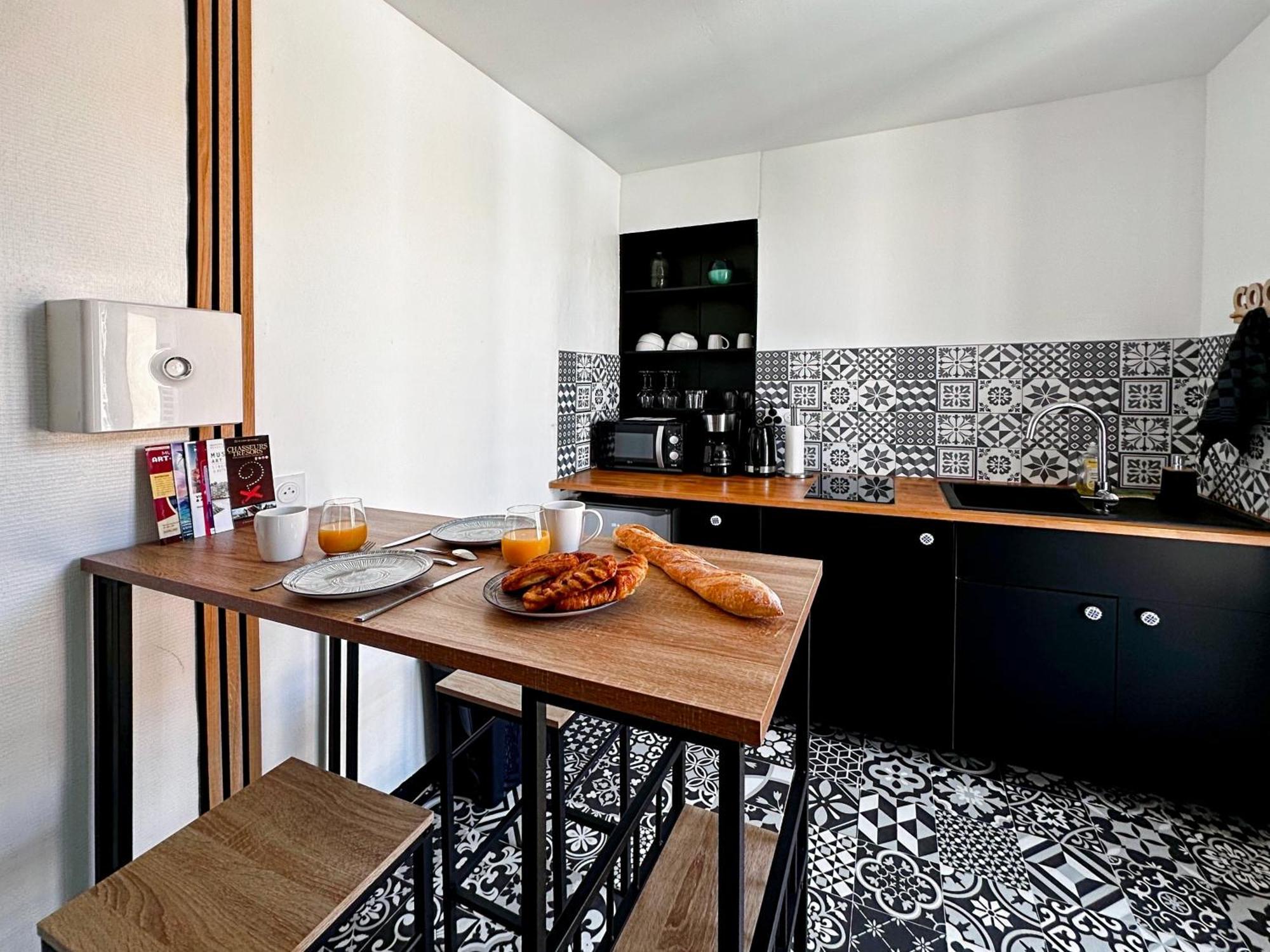 Appartement Entier Cosy Avec Balcon - Centre モンペリエ エクステリア 写真